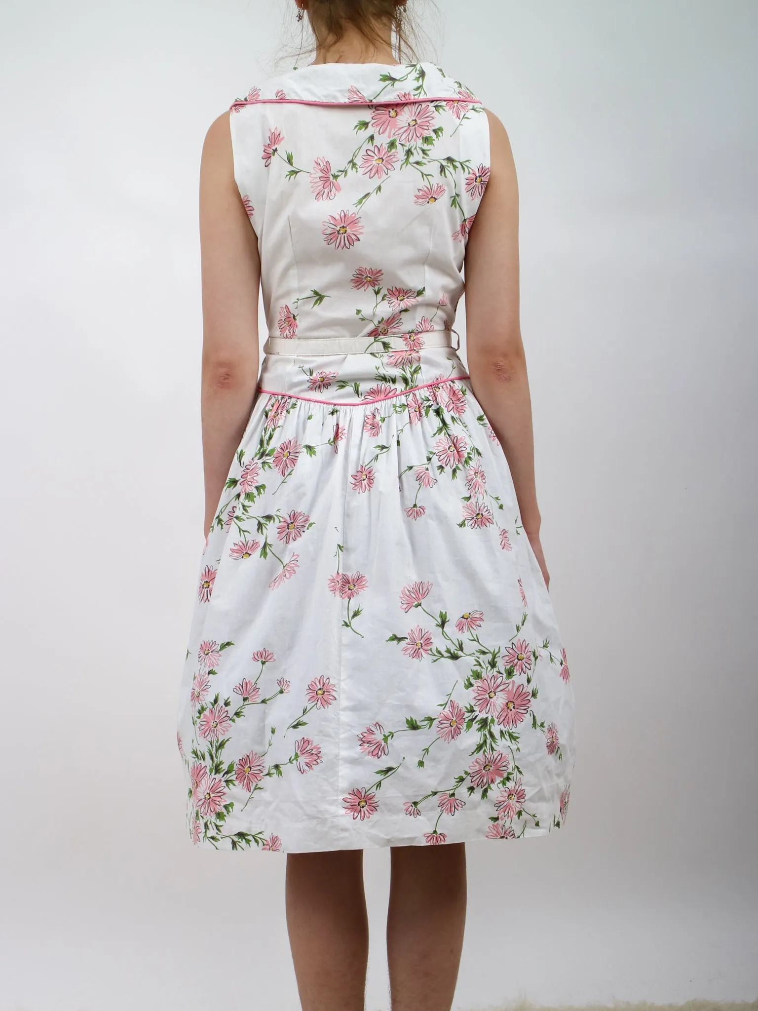 1950s Pink and White Drop Waist Floral Cotton Fit and Flare Shirt Dress