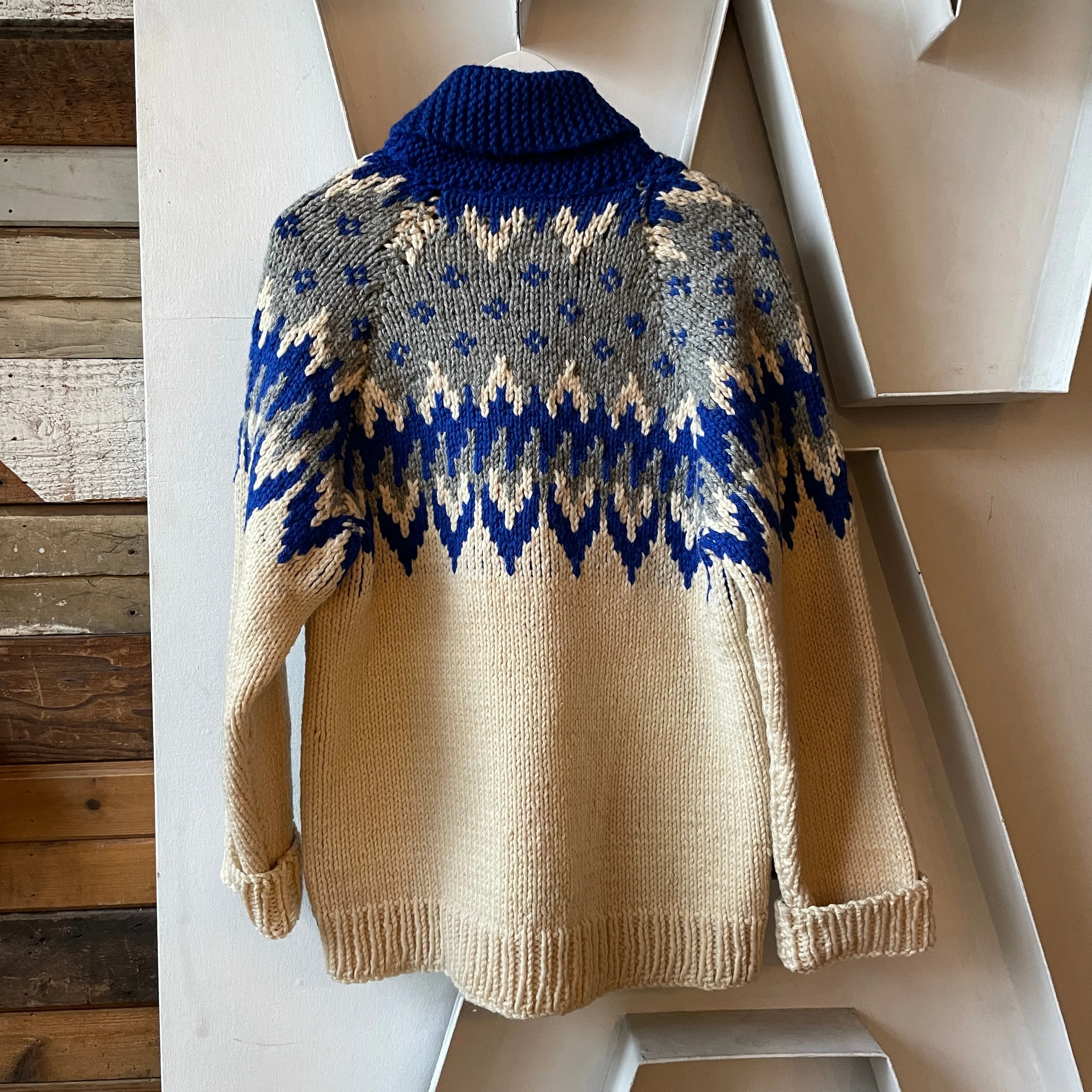 50’s Cowichan - Large