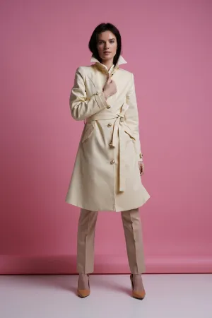 Creamy single breasted trench coat