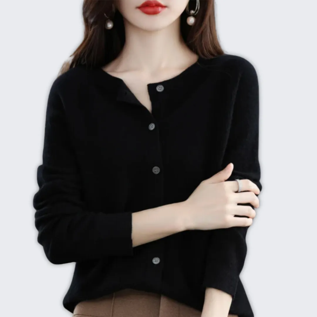 Luxurious Soft Wool Cardigan | Silke - Warmth & Style Combined