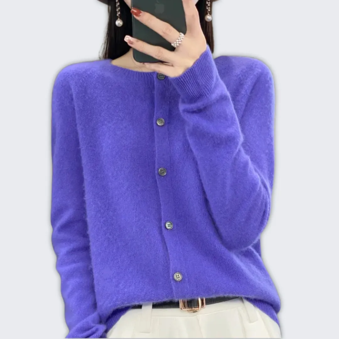 Luxurious Soft Wool Cardigan | Silke - Warmth & Style Combined