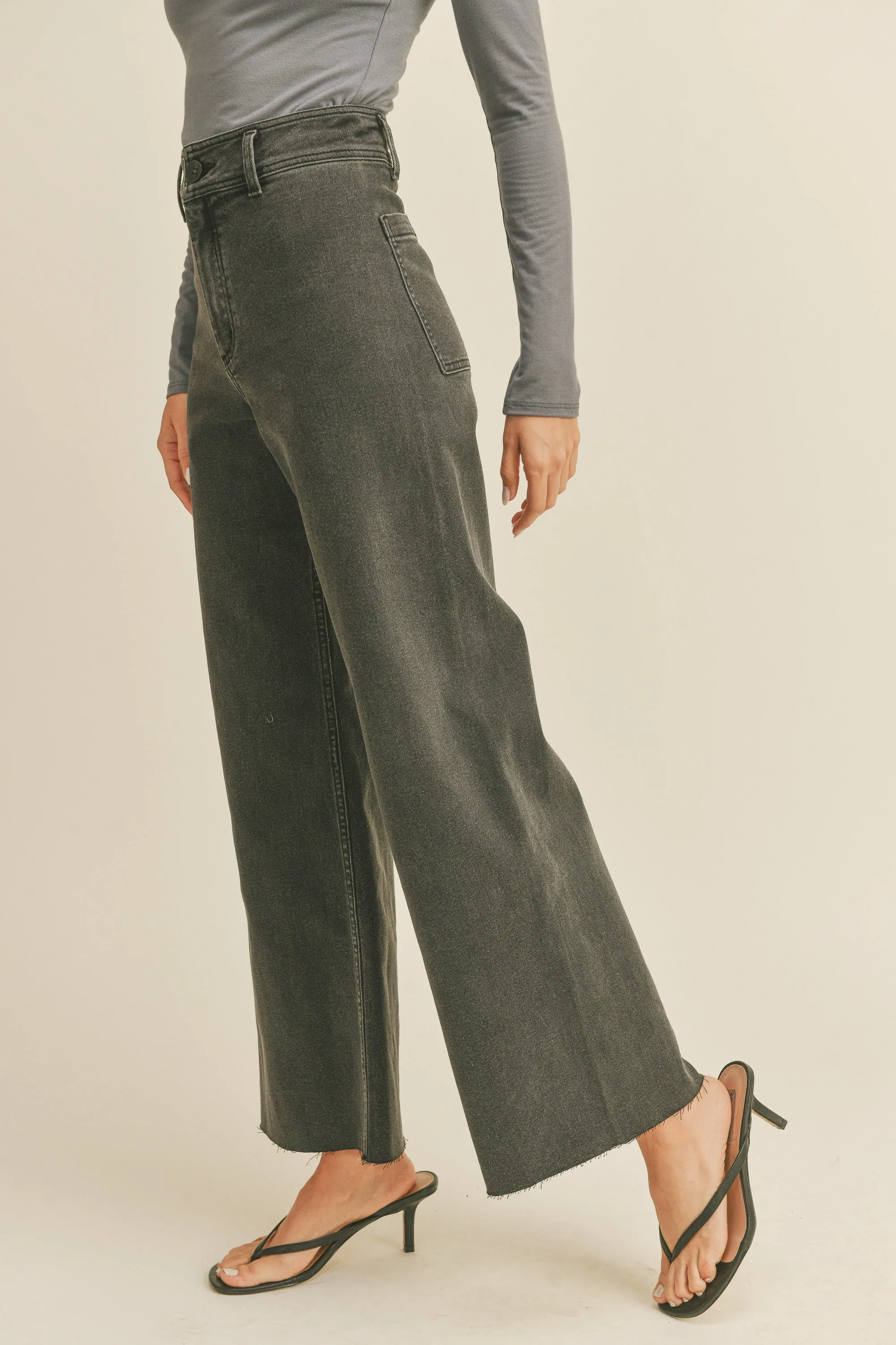 Mackenzie Straight Leg Pants: Black
