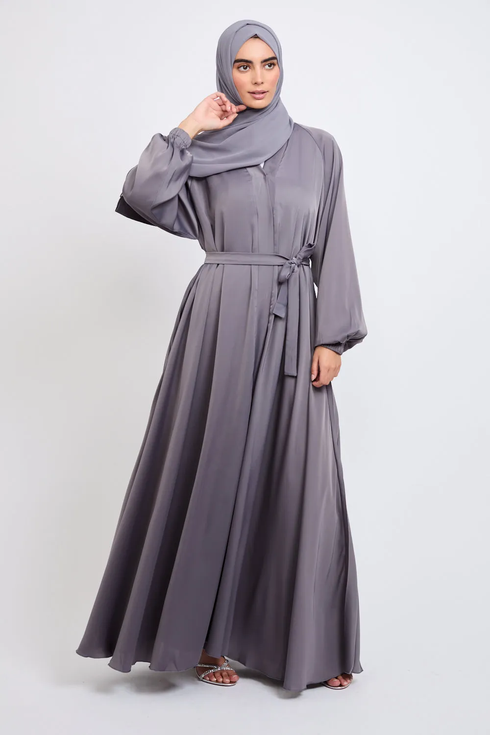 Umbrella Cut Open Abaya with Pleated Back Detailing - Lavender Grey