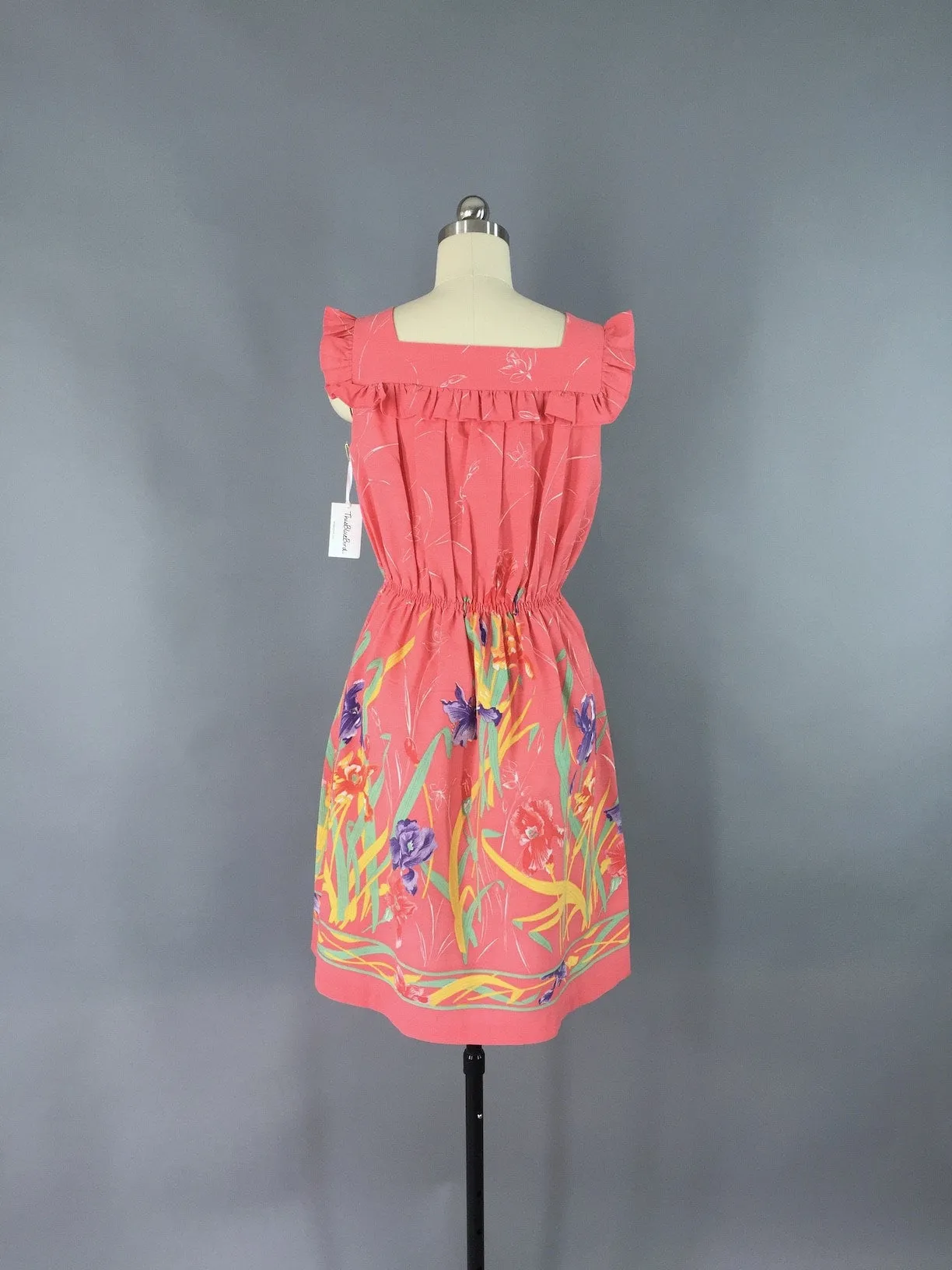 Vintage 1970s Dress / Iris Floral Novelty Print Dress
