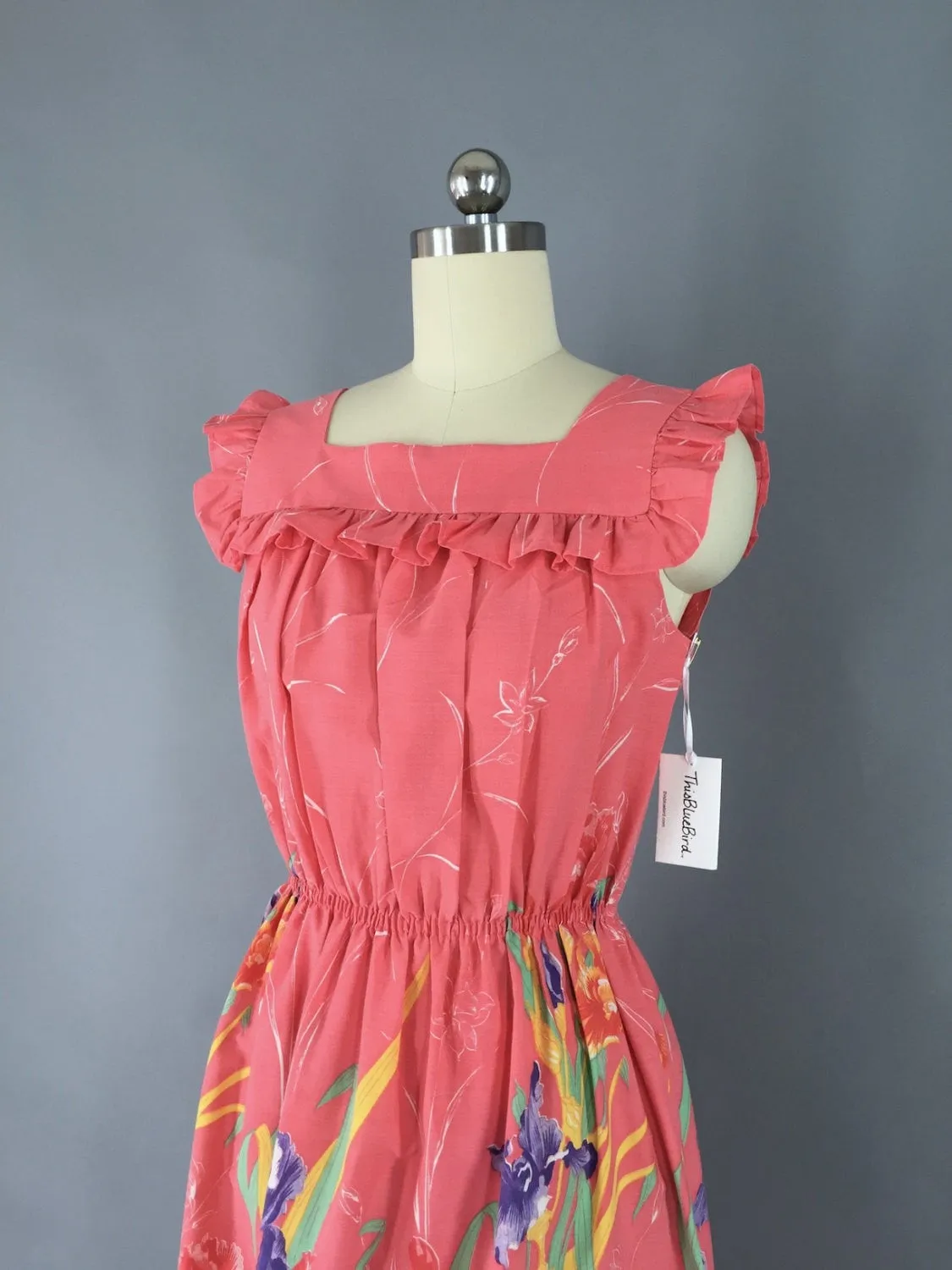 Vintage 1970s Dress / Iris Floral Novelty Print Dress