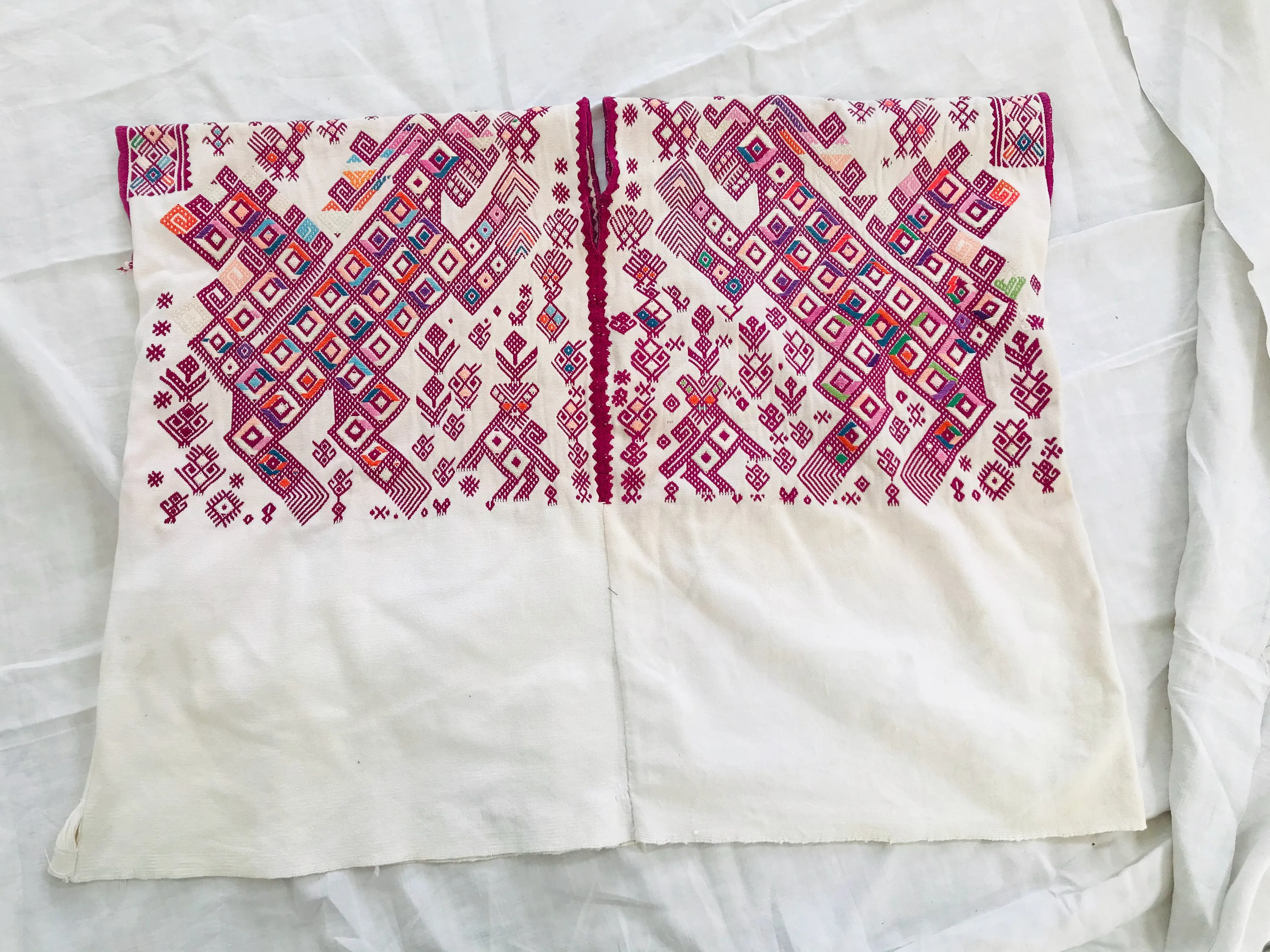 Vintage Guatemalan Huipil. Nahuala Hand-Woven