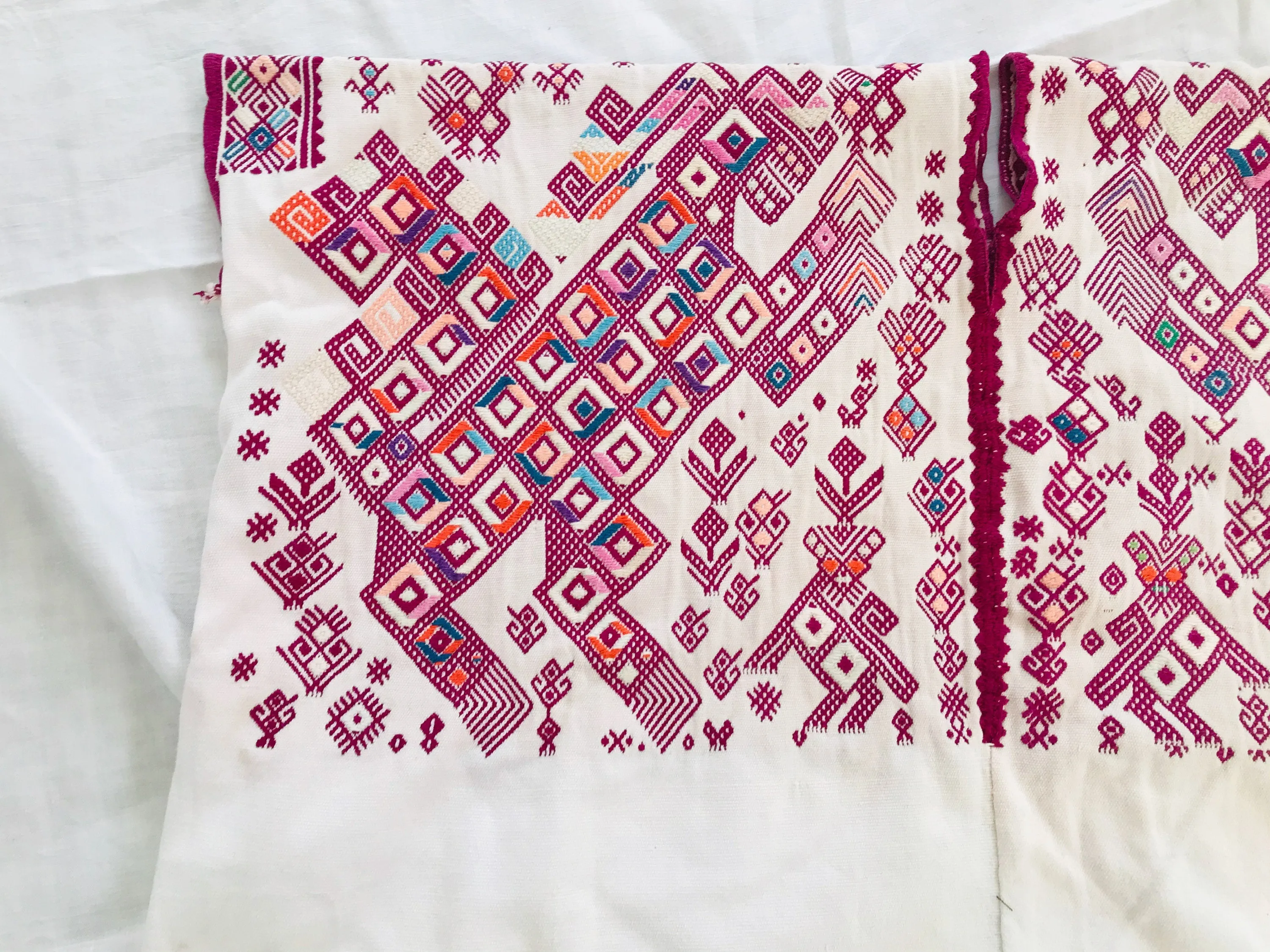 Vintage Guatemalan Huipil. Nahuala Hand-Woven