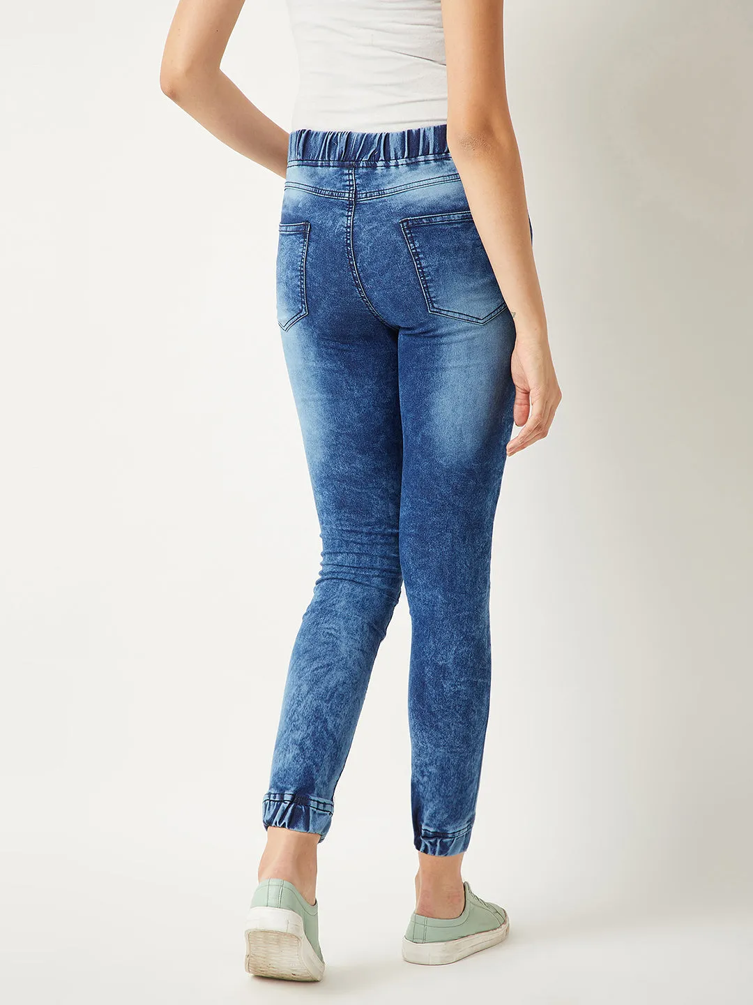 Women's Blue Relaxed Fit Mid Rise Regular Length Ice Wash Stretchable Denim Joggers